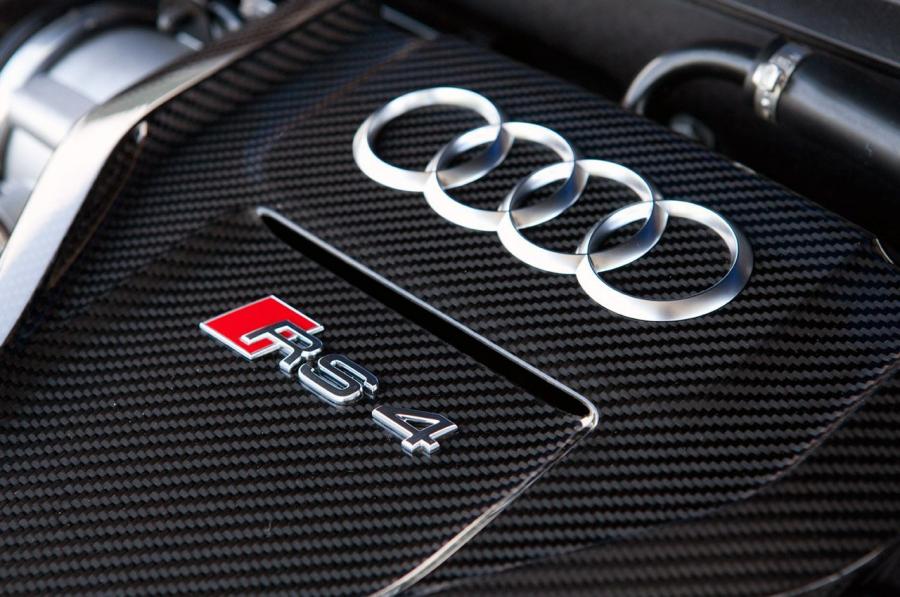 Моторный отсек Audi RS4 Avant (B8, 8K) 2012 года  (WW) (фото 58 из 114)